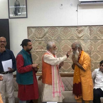 बक्सर में प्रस्तावित श्री राम कथा व विराट संत समागम को लेकर बैठक हुई।